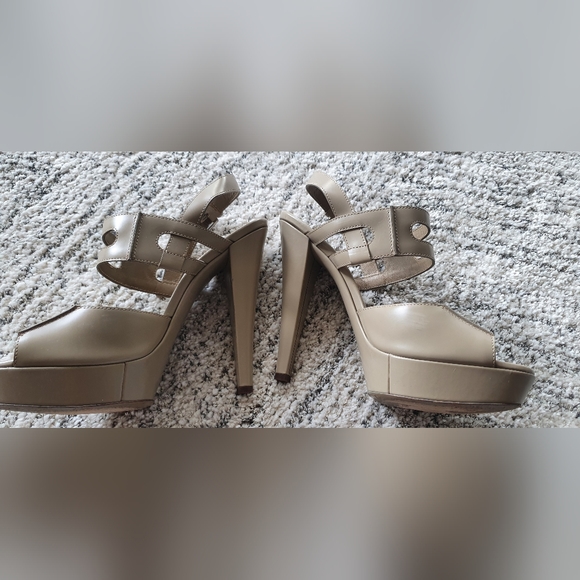 Shoes - Picture 2 of 2